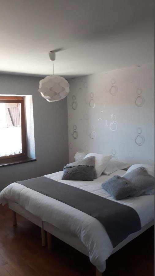 Gite De La Saugiat Le Fied Exteriér fotografie