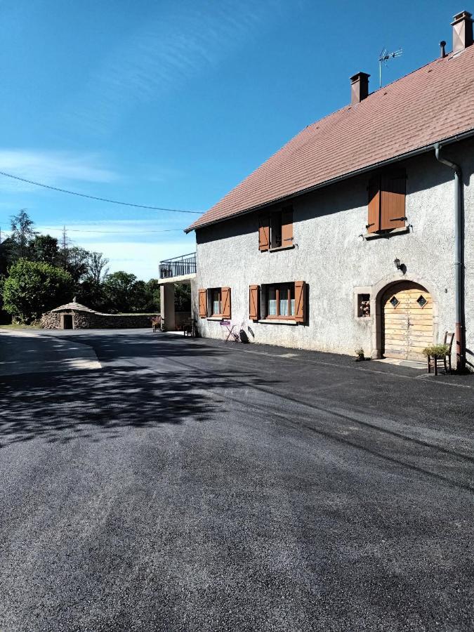 Gite De La Saugiat Le Fied Exteriér fotografie